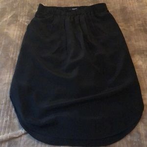 Madewell knee length skirt w/side pockets